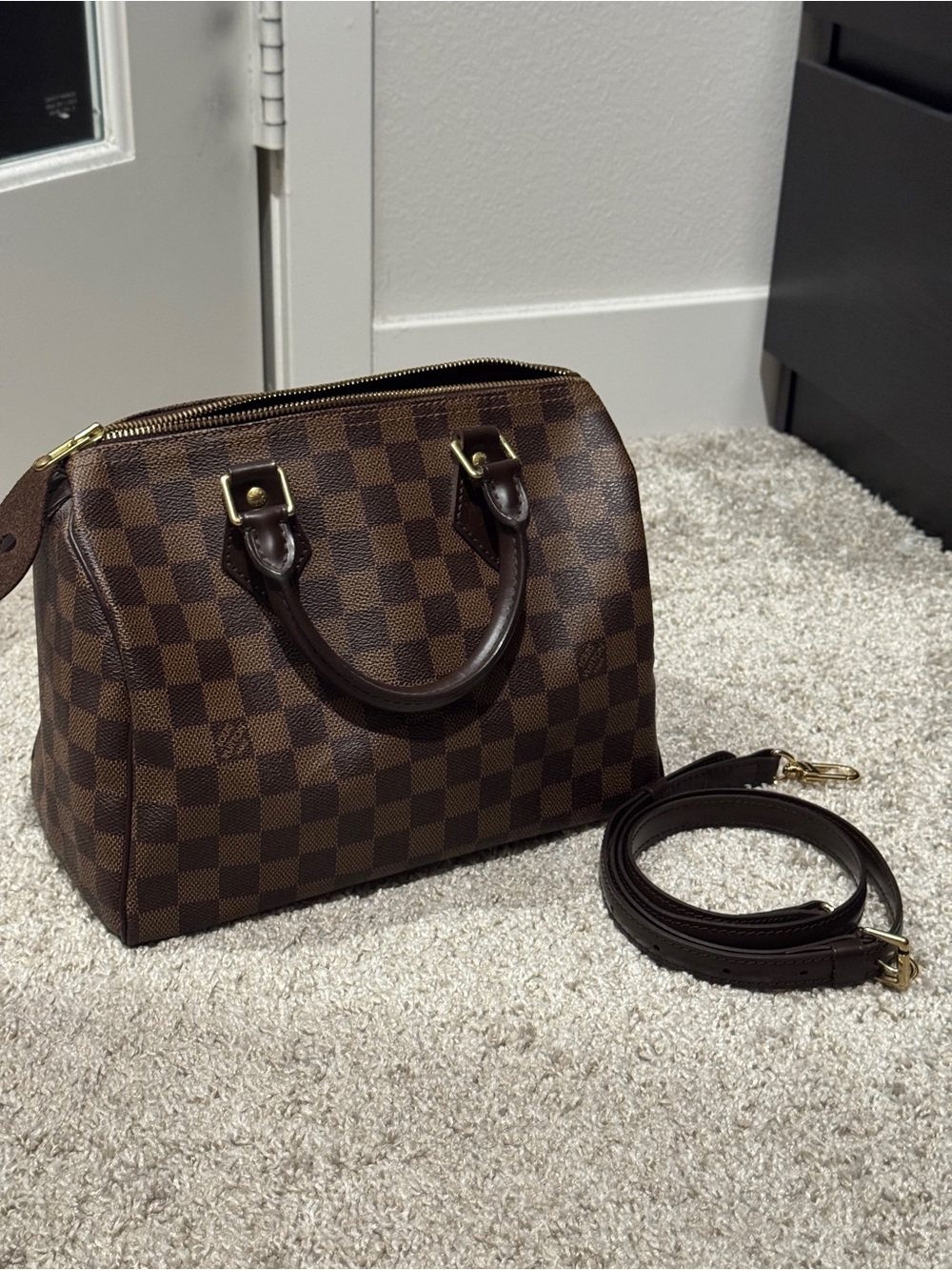 Louis Vuitton Speedy 25 Damier Ebene with strap - Monogrammed “MC”
